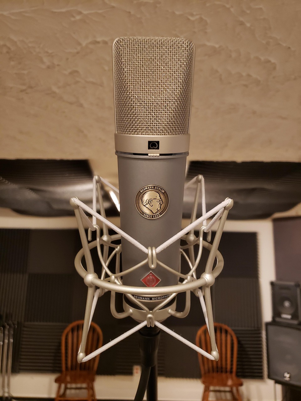 recording studio, microphone, studio mic, studio microphone, broadcast mic, professional microphone, on the air, recording mic, recording microphone, broadcast microphone, podcast, pocasting mic, radio station, radio, brown microphone, brown radio, podcast, podcast, podcast, podcast, podcast, radio station